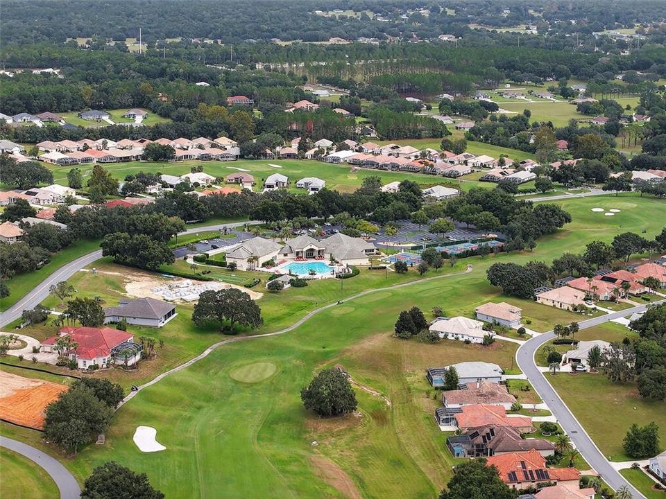 Activo con contrato: $859,900 (3 camas, 3 baños, 2999 Pies cuadrados)