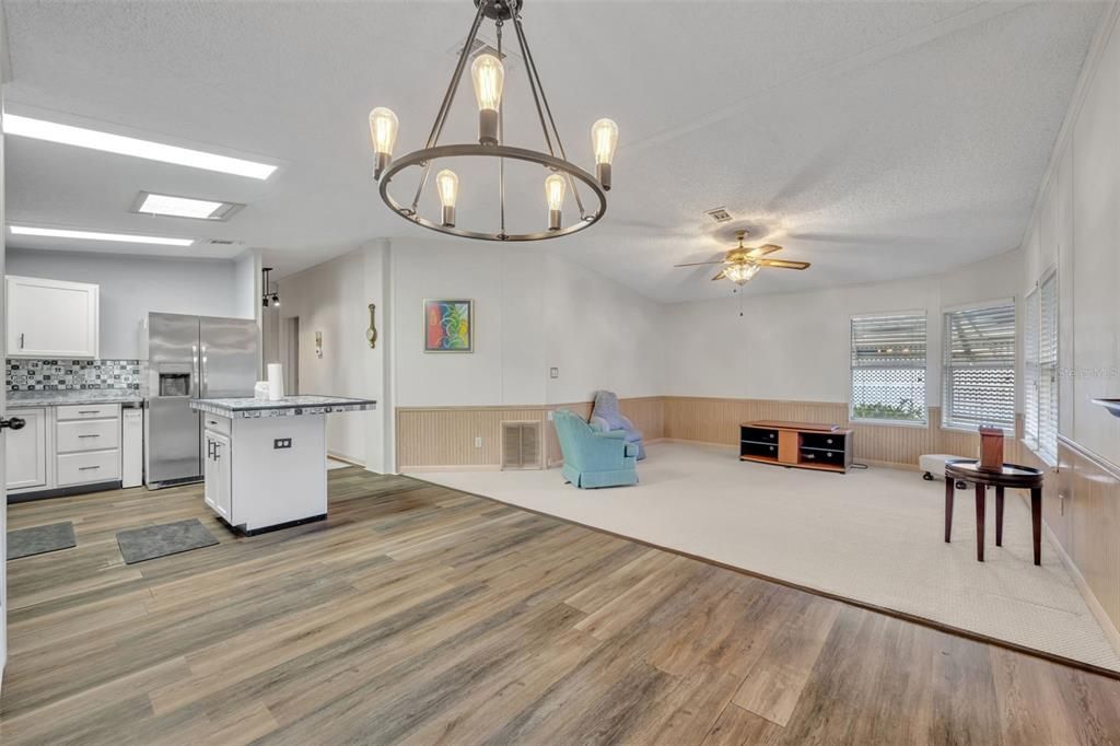 For Sale: $190,000 (2 beds, 2 baths, 1586 Square Feet)