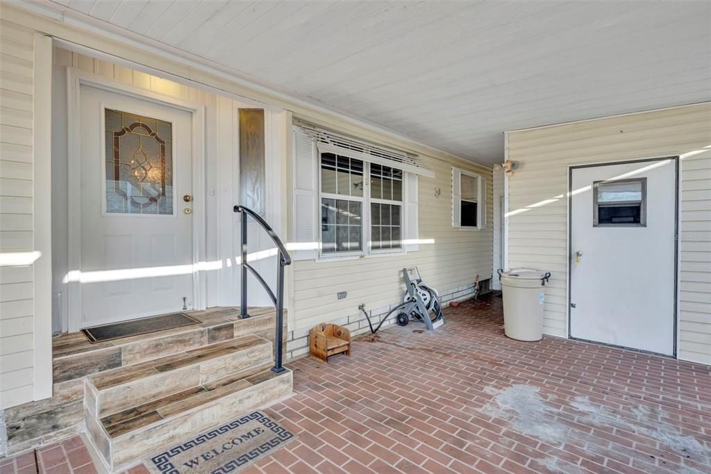 For Sale: $190,000 (2 beds, 2 baths, 1586 Square Feet)