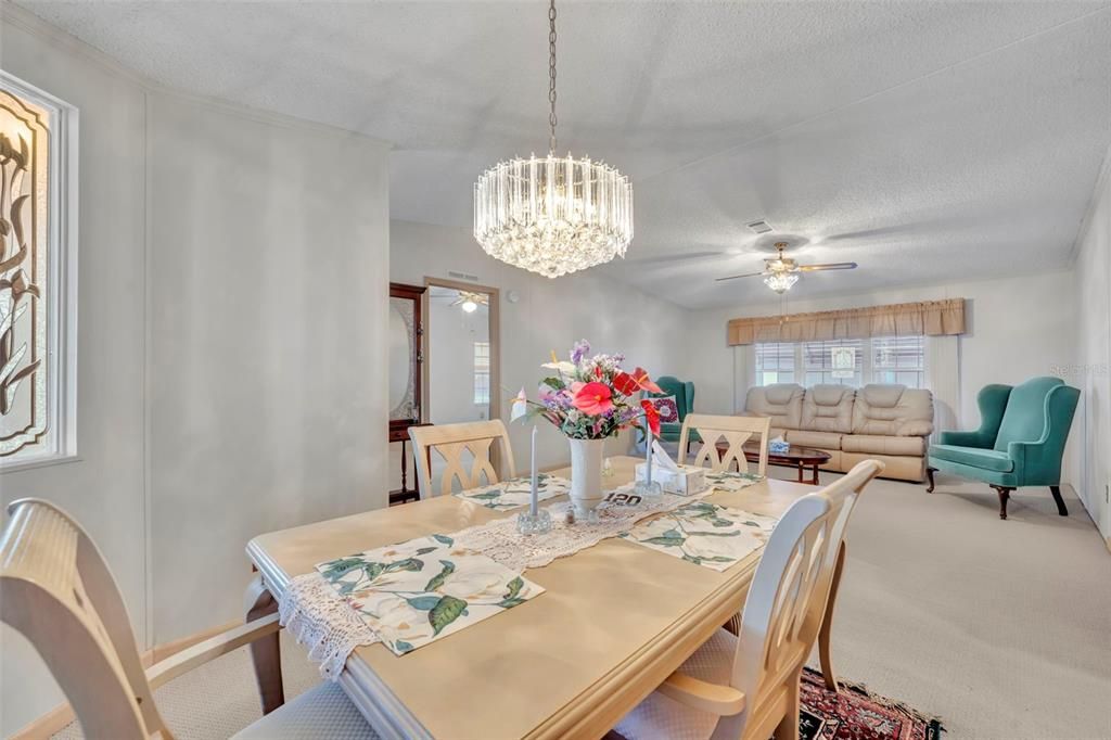 For Sale: $190,000 (2 beds, 2 baths, 1586 Square Feet)