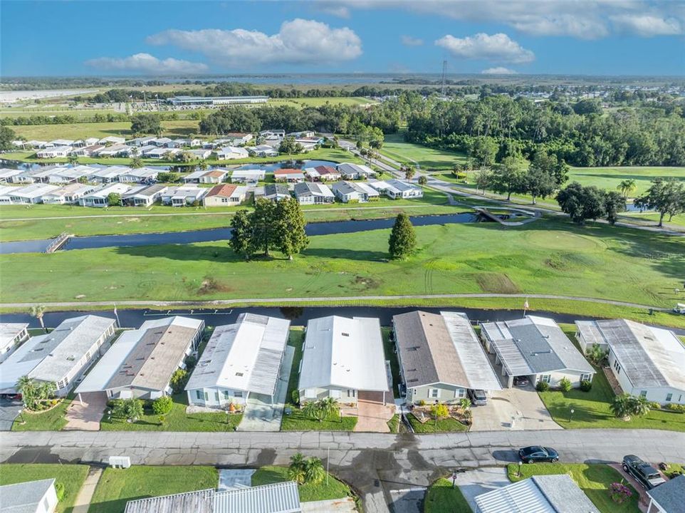 For Sale: $190,000 (2 beds, 2 baths, 1586 Square Feet)