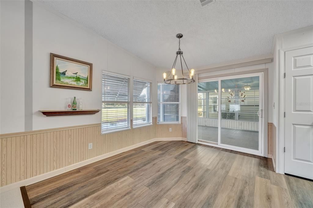 For Sale: $190,000 (2 beds, 2 baths, 1586 Square Feet)