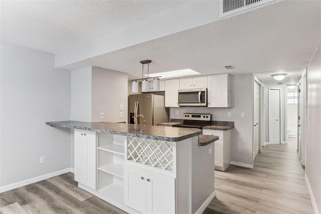 For Sale: $230,000 (3 beds, 2 baths, 1220 Square Feet)