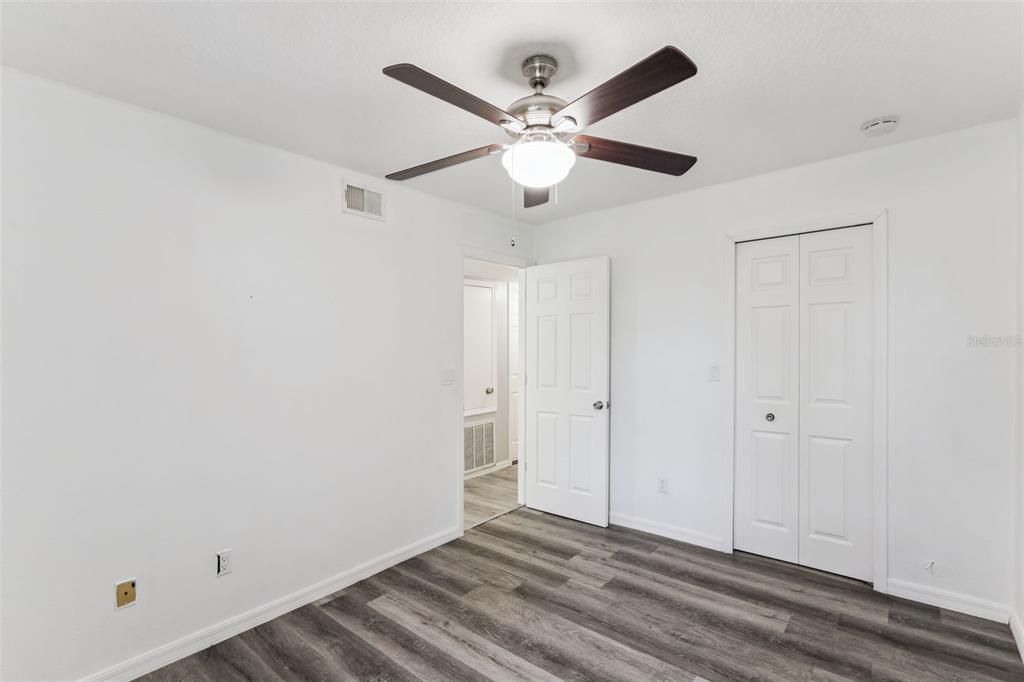 For Sale: $230,000 (3 beds, 2 baths, 1220 Square Feet)