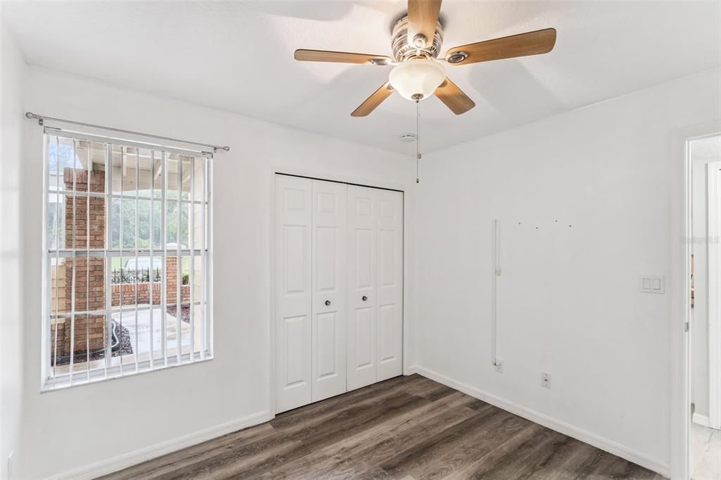 For Sale: $230,000 (3 beds, 2 baths, 1220 Square Feet)