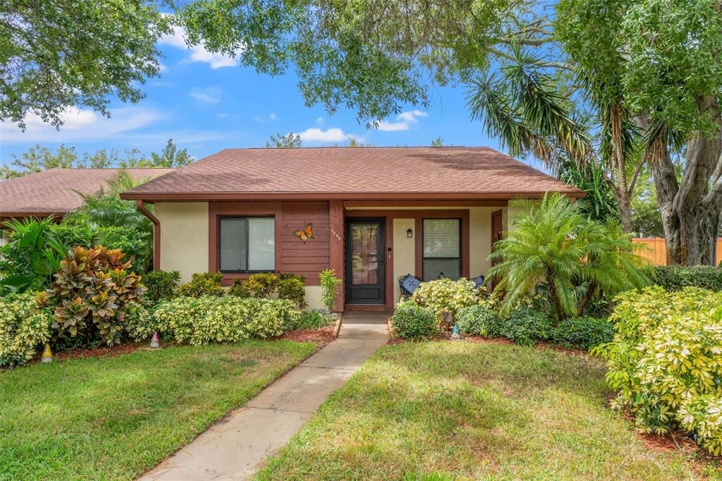 待售: $160,000 (2 贝兹, 2 浴室, 1029 平方英尺)