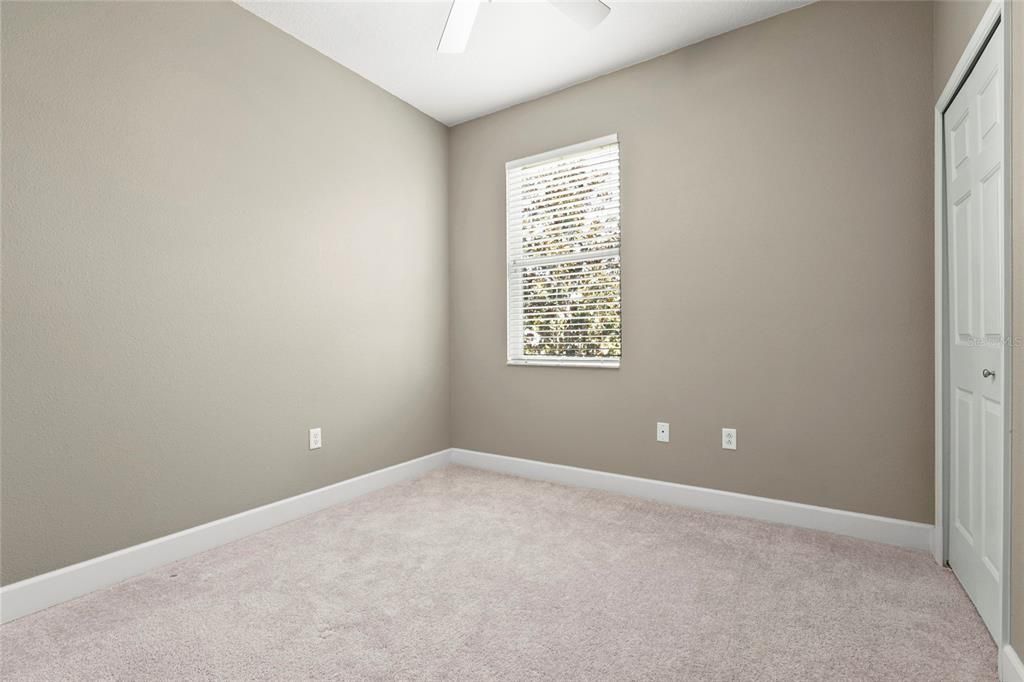 Active With Contract: $270,000 (3 beds, 2 baths, 1417 Square Feet)