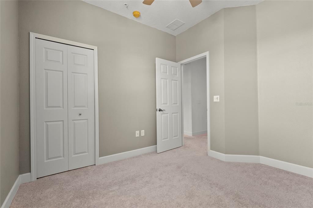 Active With Contract: $270,000 (3 beds, 2 baths, 1417 Square Feet)