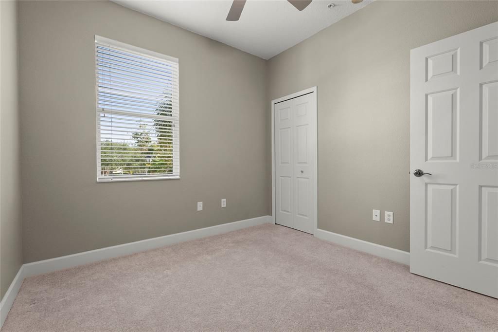 Active With Contract: $270,000 (3 beds, 2 baths, 1417 Square Feet)