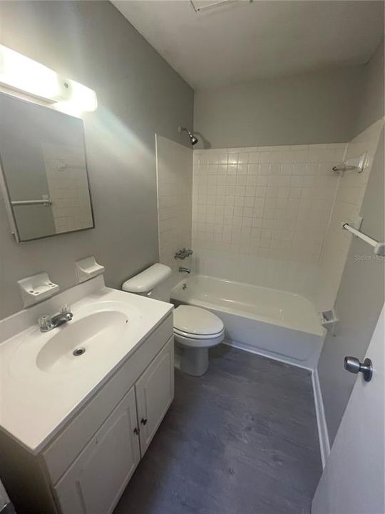 出租: $1,095 (2 贝兹, 1 浴室, 751 平方英尺)