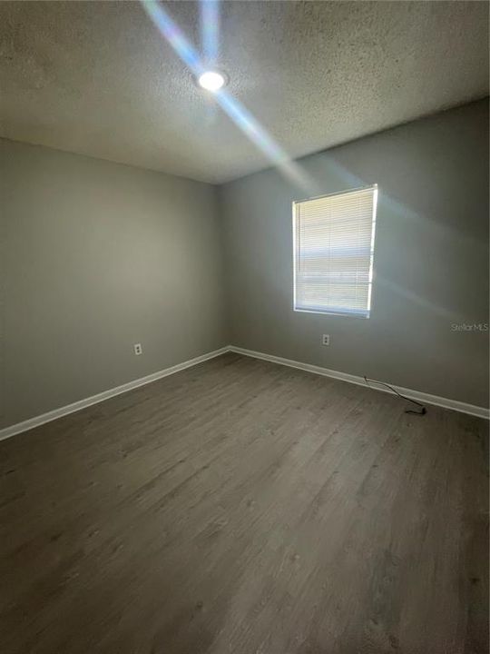 出租: $1,095 (2 贝兹, 1 浴室, 751 平方英尺)