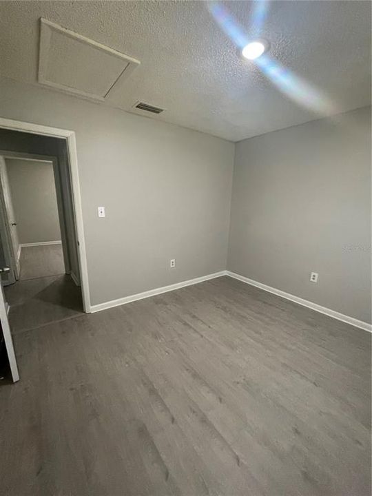 出租: $1,095 (2 贝兹, 1 浴室, 751 平方英尺)