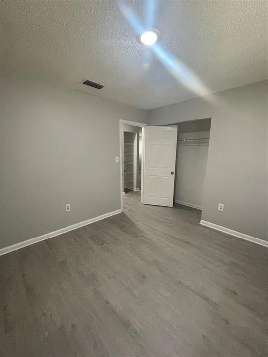 出租: $1,095 (2 贝兹, 1 浴室, 751 平方英尺)