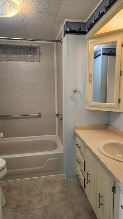 待售: $120,000 (2 贝兹, 2 浴室, 1151 平方英尺)