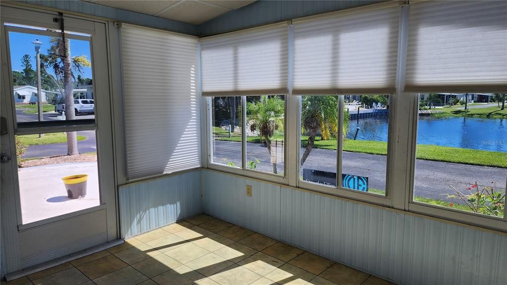 待售: $120,000 (2 贝兹, 2 浴室, 1151 平方英尺)