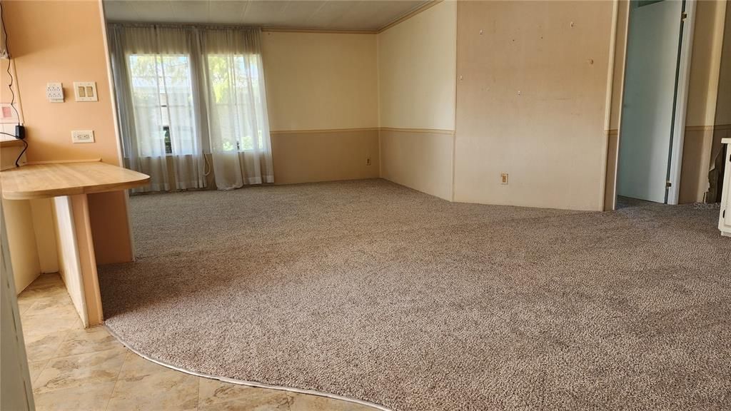 待售: $120,000 (2 贝兹, 2 浴室, 1151 平方英尺)