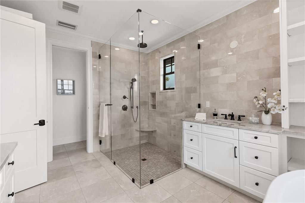 На продажу: $4,850,000 (4 спален, 4 ванн, 2915 Квадратных фут)