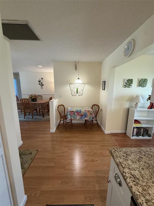 For Rent: $1,600 (2 beds, 2 baths, 1113 Square Feet)