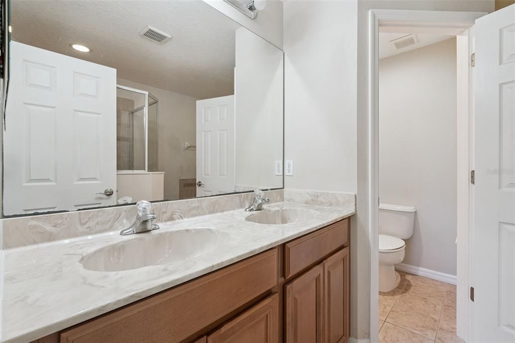 待售: $435,000 (3 贝兹, 2 浴室, 1671 平方英尺)