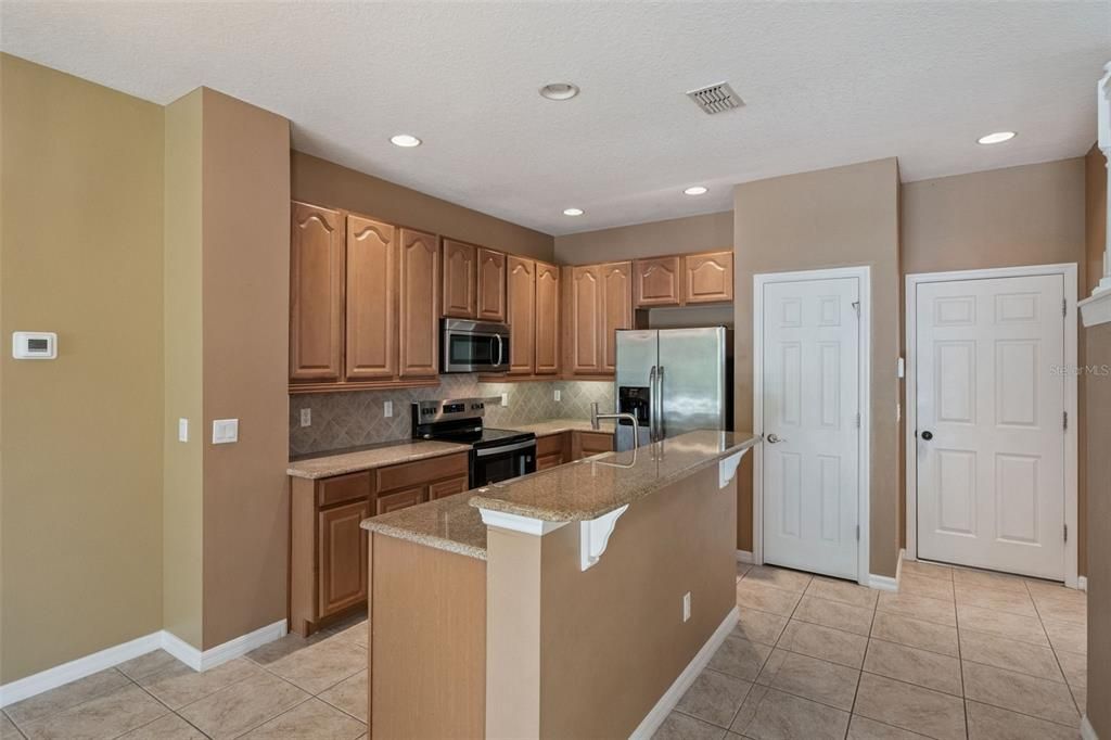 待售: $435,000 (3 贝兹, 2 浴室, 1671 平方英尺)