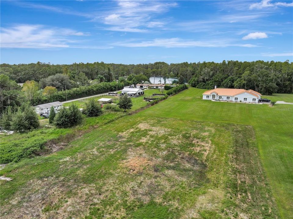 Под контрактом: $195,900 (1.00 acres)