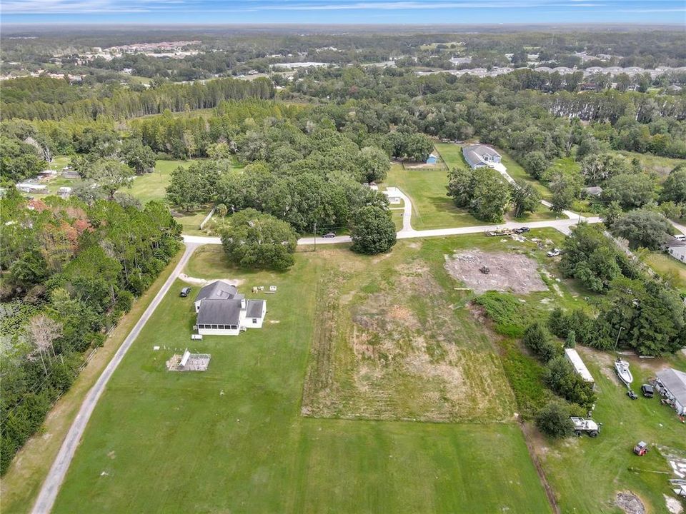 Под контрактом: $195,900 (1.00 acres)