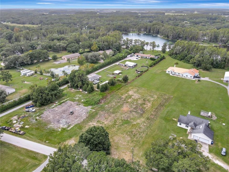 Под контрактом: $195,900 (1.00 acres)