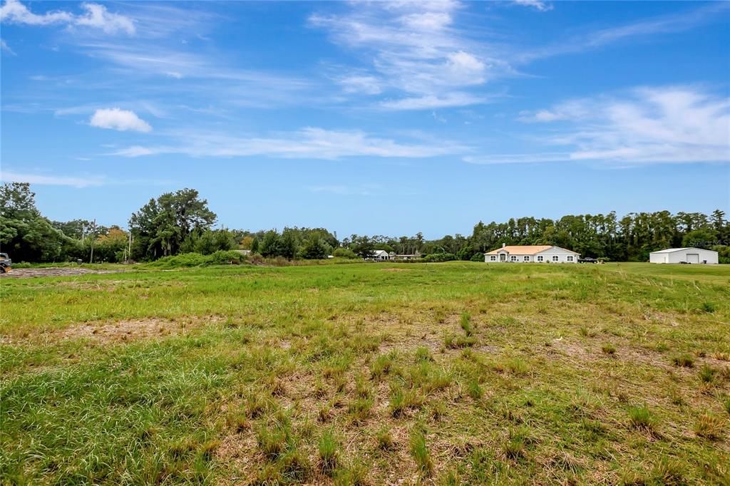 Под контрактом: $195,900 (1.00 acres)