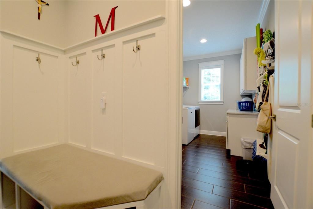 For Rent: $3,995 (3 beds, 2 baths, 2888 Square Feet)