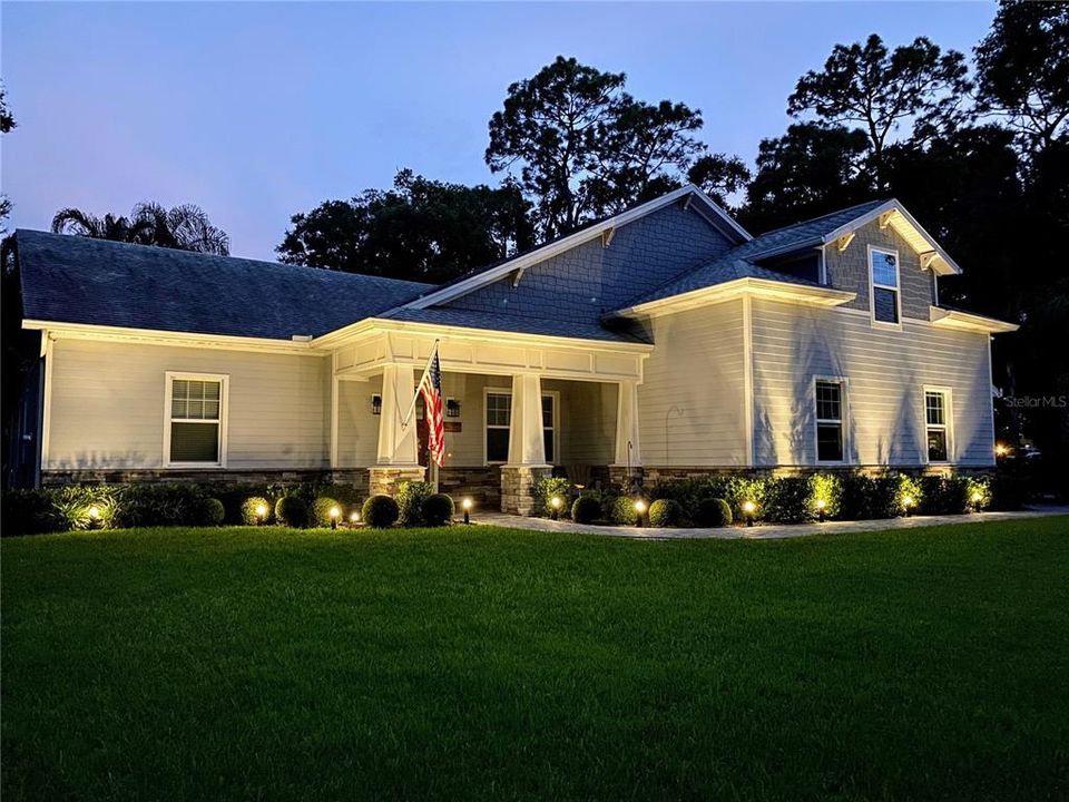 For Rent: $3,995 (3 beds, 2 baths, 2888 Square Feet)