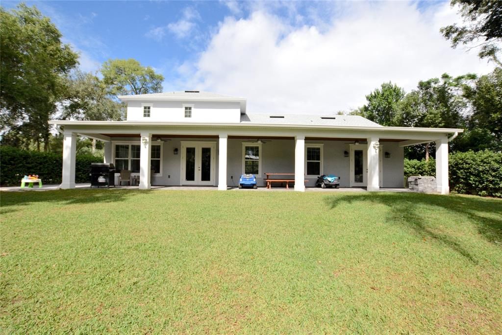 For Rent: $3,995 (3 beds, 2 baths, 2888 Square Feet)