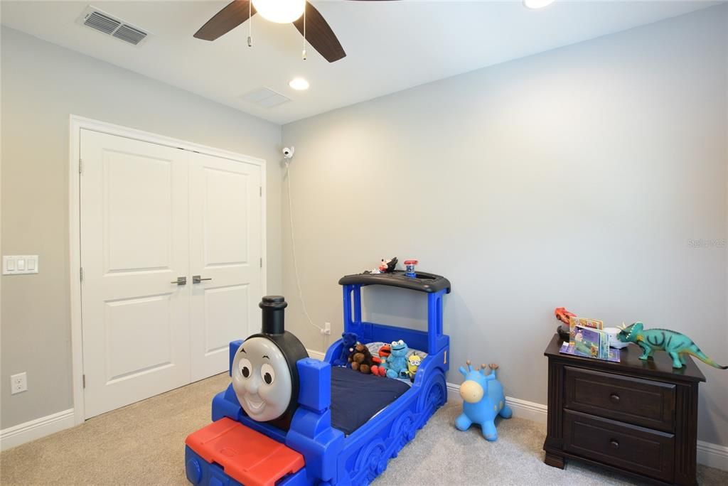 For Rent: $3,995 (3 beds, 2 baths, 2888 Square Feet)