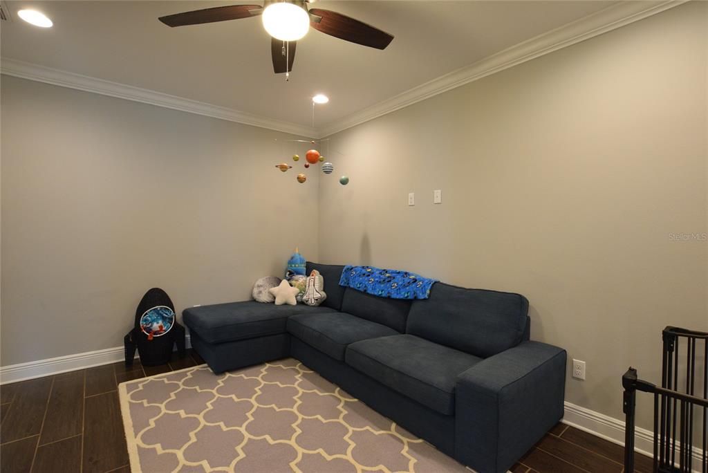 For Rent: $3,995 (3 beds, 2 baths, 2888 Square Feet)