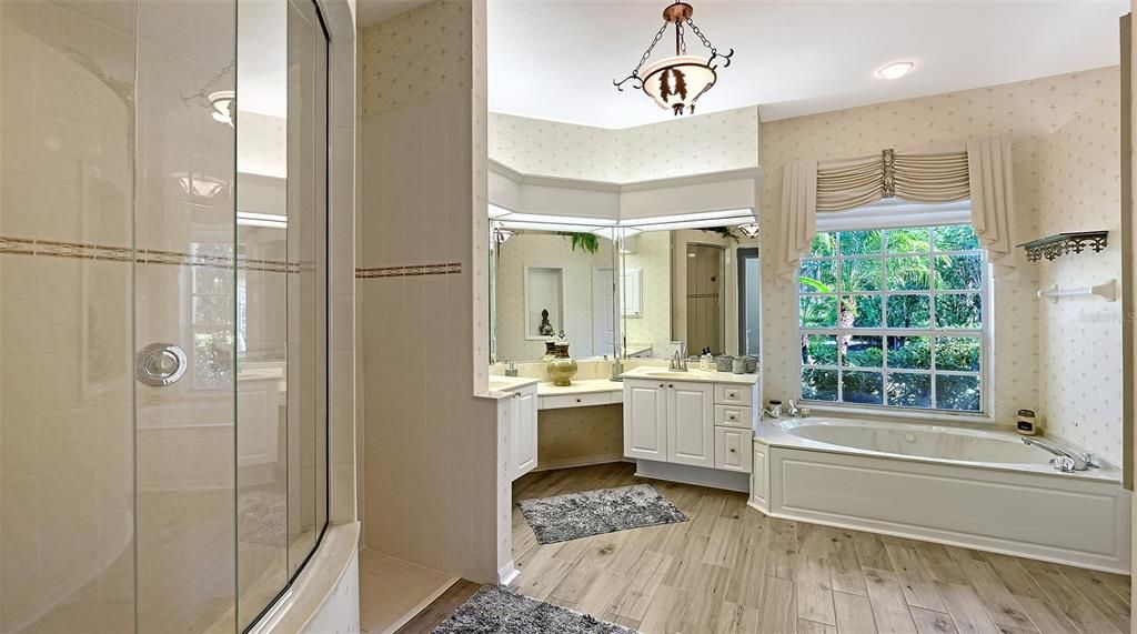 For Sale: $899,000 (3 beds, 3 baths, 2678 Square Feet)