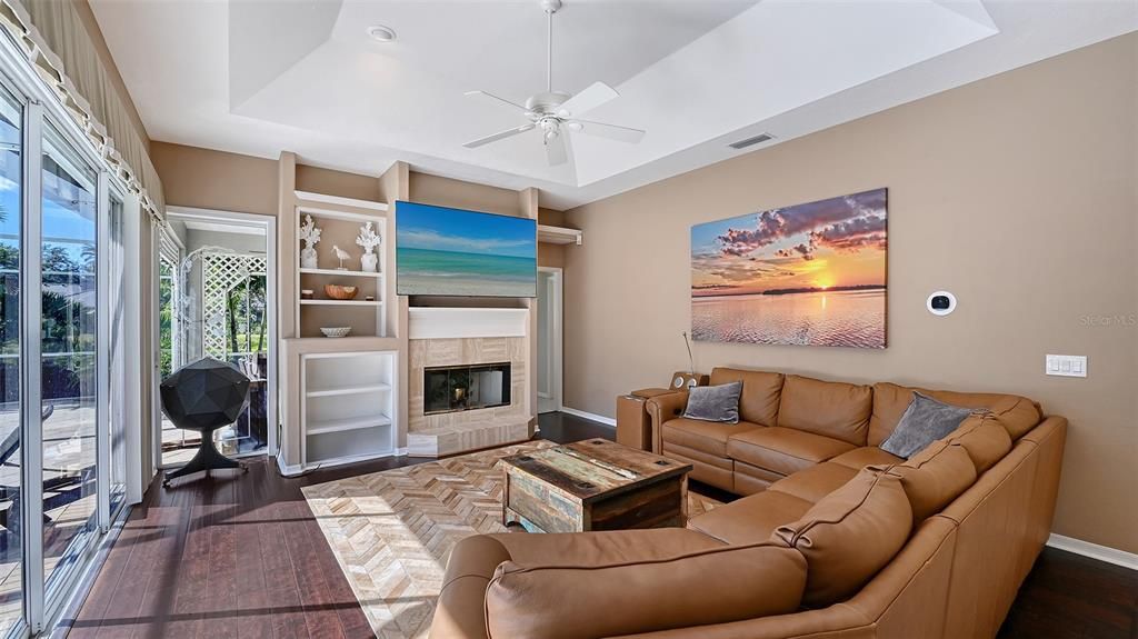 For Sale: $899,000 (3 beds, 3 baths, 2678 Square Feet)