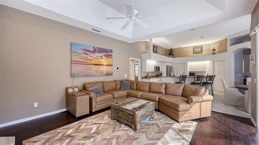 For Sale: $899,000 (3 beds, 3 baths, 2678 Square Feet)