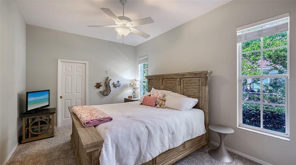 For Sale: $899,000 (3 beds, 3 baths, 2678 Square Feet)