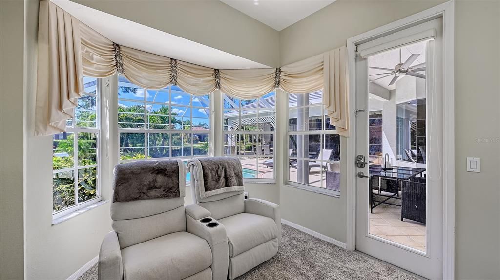 For Sale: $899,000 (3 beds, 3 baths, 2678 Square Feet)