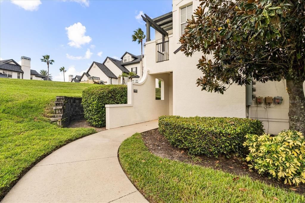 出租: $2,200 (2 贝兹, 2 浴室, 1072 平方英尺)