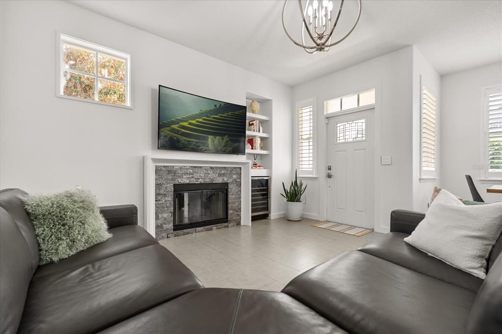 出租: $2,200 (2 贝兹, 2 浴室, 1072 平方英尺)