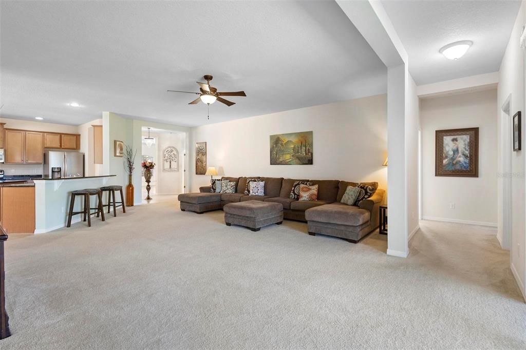 В аренду: $3,400 (4 спален, 3 ванн, 2780 Квадратных фут)