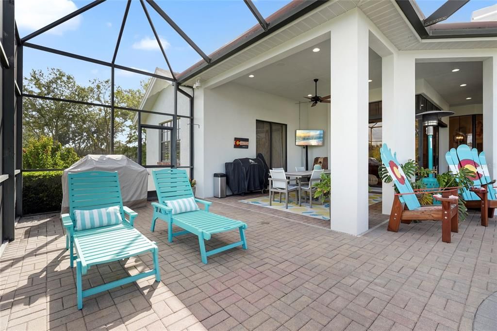 Activo con contrato: $1,350,000 (5 camas, 3 baños, 3319 Pies cuadrados)