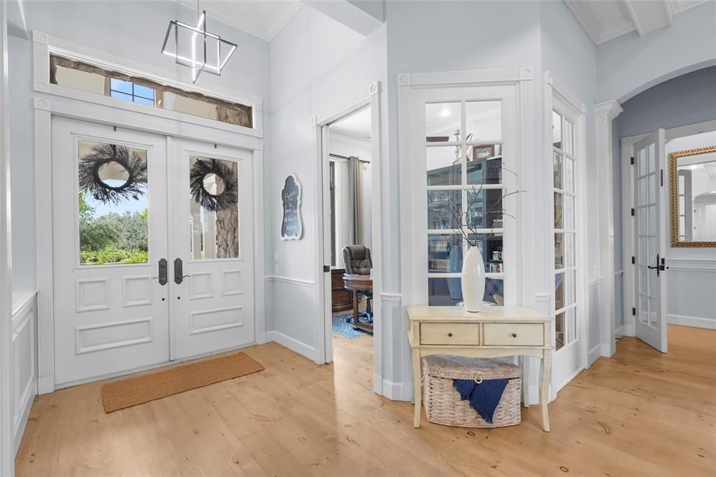 Activo con contrato: $1,350,000 (5 camas, 3 baños, 3319 Pies cuadrados)