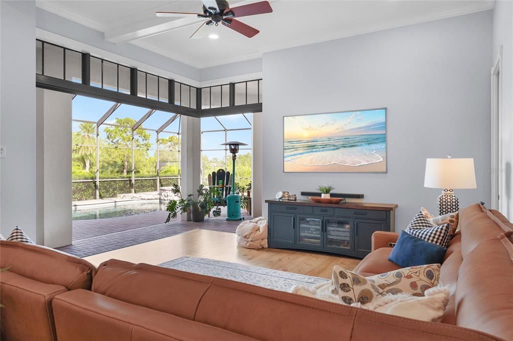 Activo con contrato: $1,350,000 (5 camas, 3 baños, 3319 Pies cuadrados)