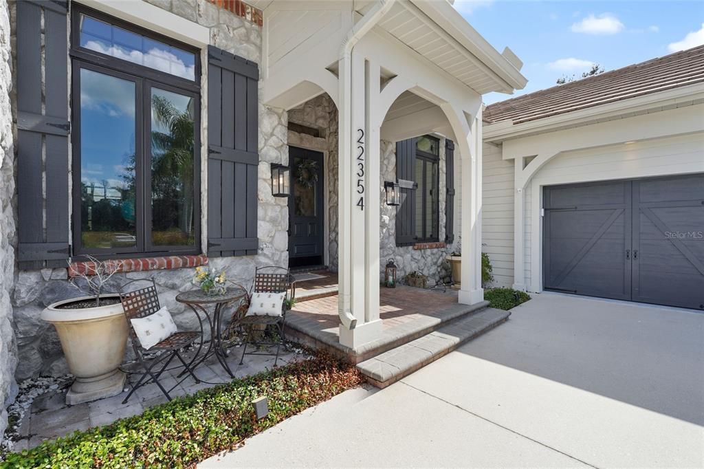 Activo con contrato: $1,350,000 (5 camas, 3 baños, 3319 Pies cuadrados)