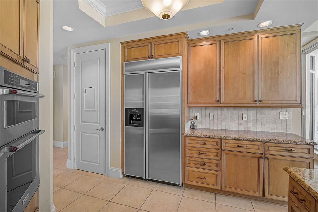 For Sale: $959,900 (3 beds, 3 baths, 2930 Square Feet)