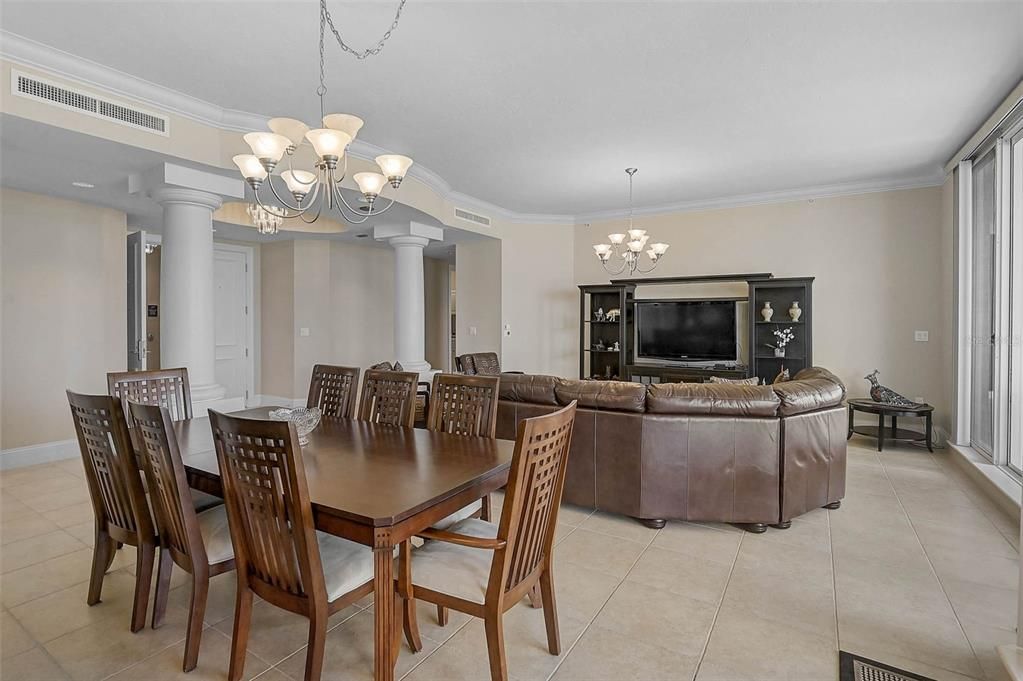 For Sale: $959,900 (3 beds, 3 baths, 2930 Square Feet)