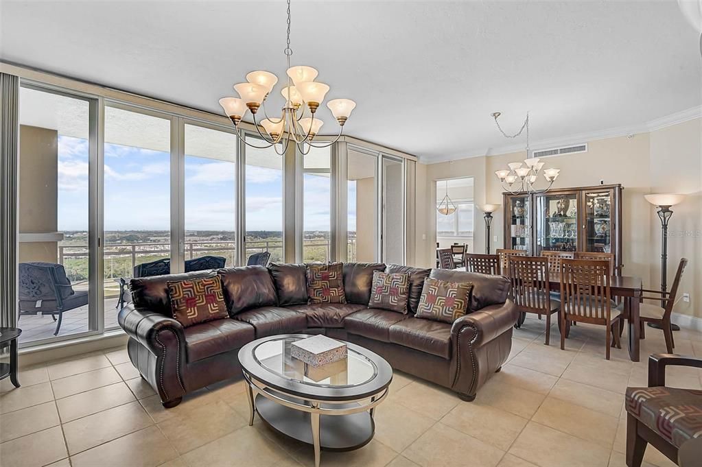 For Sale: $959,900 (3 beds, 3 baths, 2930 Square Feet)