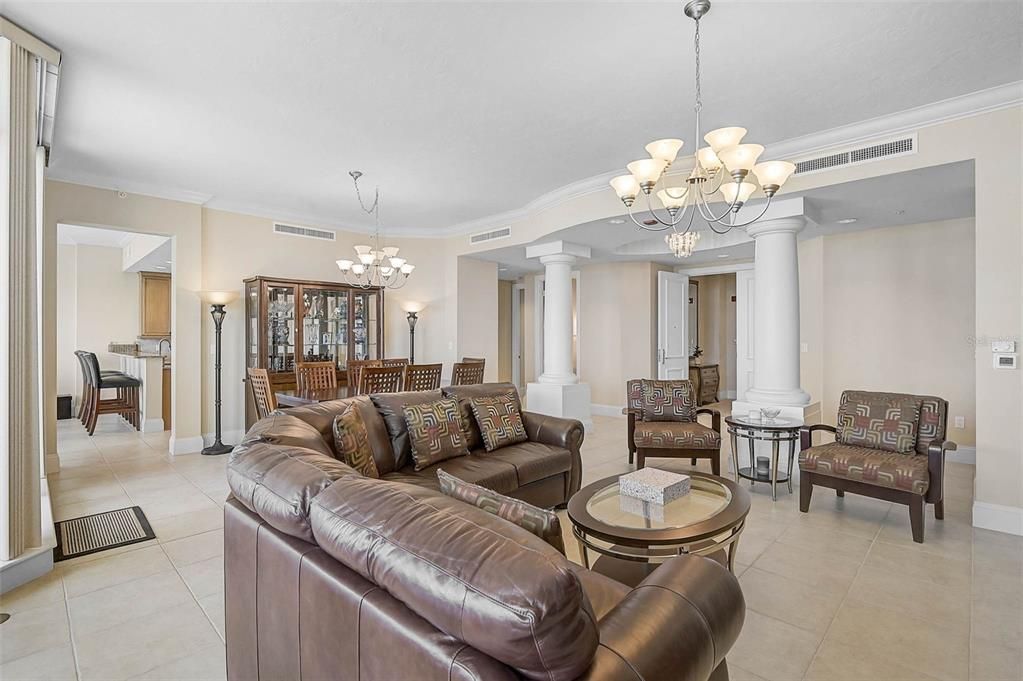 For Sale: $959,900 (3 beds, 3 baths, 2930 Square Feet)