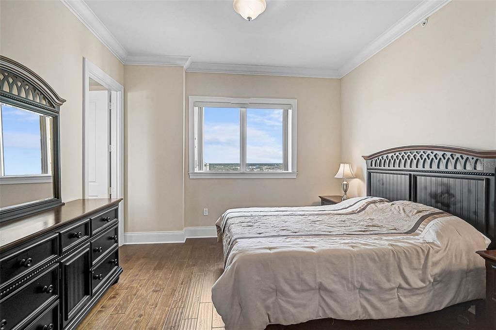 For Sale: $959,900 (3 beds, 3 baths, 2930 Square Feet)